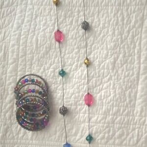 Necklace and bracelet set